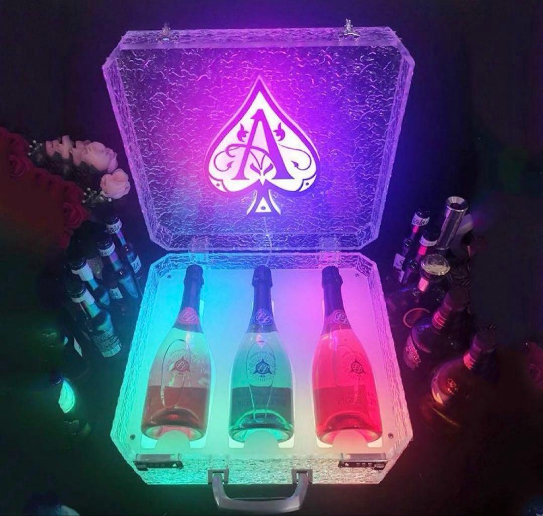 アルマンド　アタッシュケース　LED