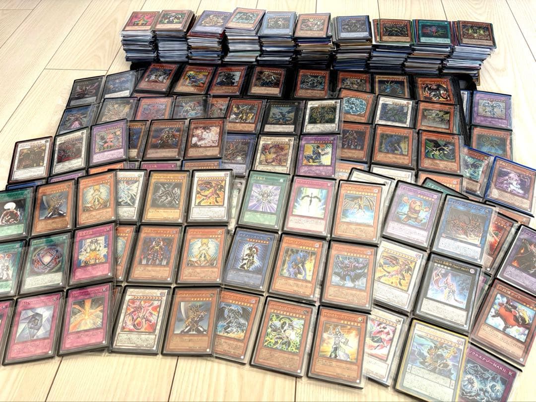2000枚超！遊戯王カード　引退品　レリーフ多数