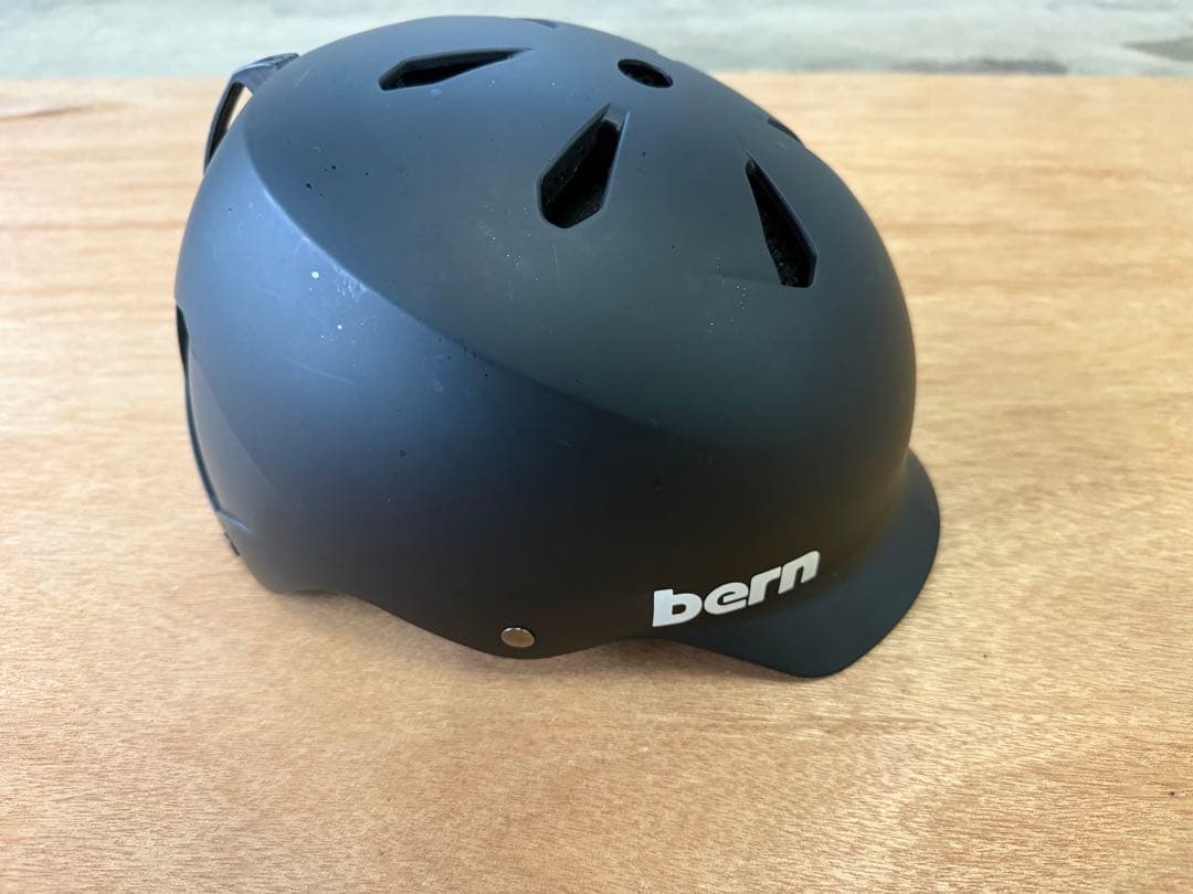 bern ヘルメット ＆ OAKLEY（オークリー）ゴーグル セット