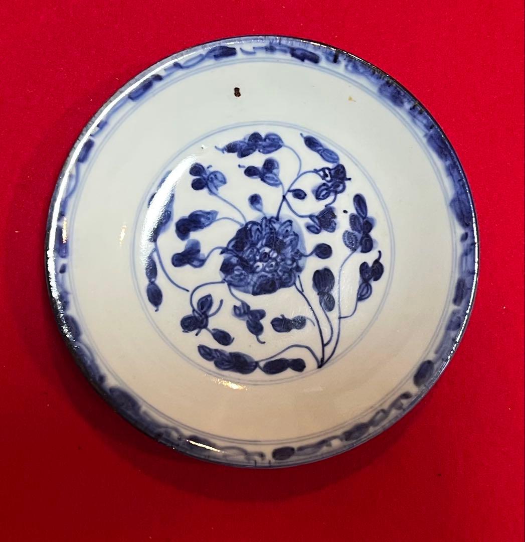中国美術 古玩 青花 染付 花卉紋樣 飾り皿 皿 大清乾隆年製