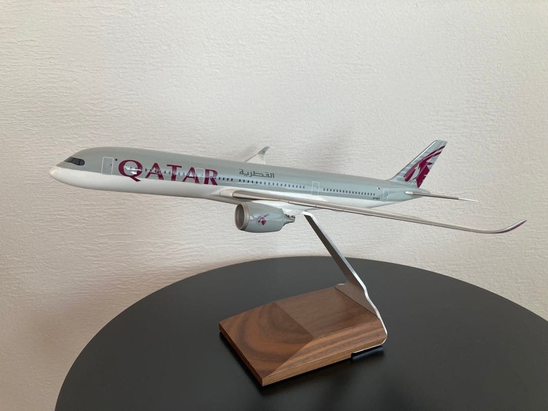 PACMIN 1/200 カタール航空 A350-900デスクトップモデル