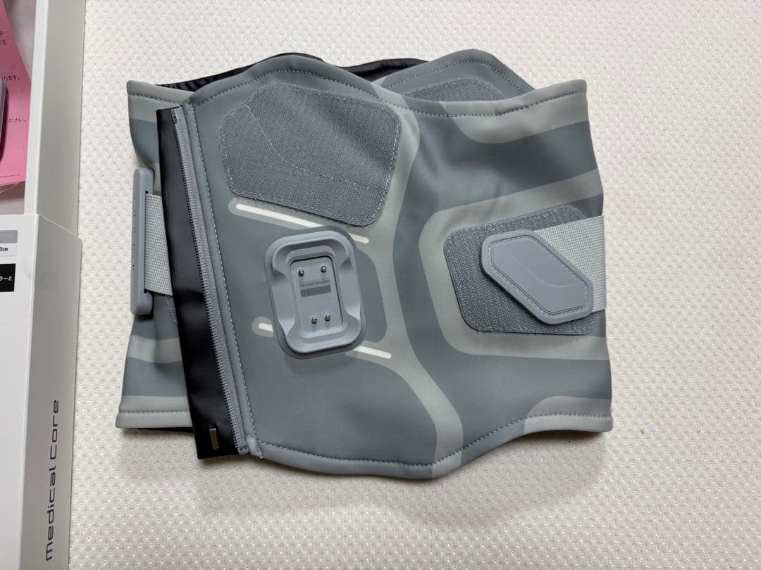 安*達様 SIXPAD Medical Core コントローラー付L新品同様11