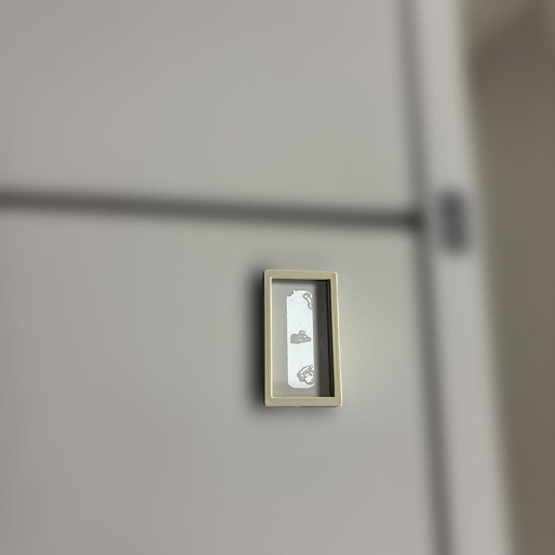 鍵付きオフィスロッカー 4人分グレー(スチール製)