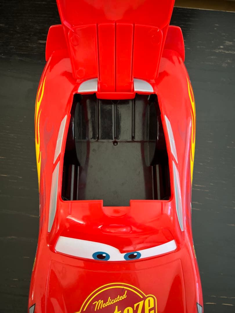 激レア　ライトニング・マックィーン ミニカー 95 Rust-eze