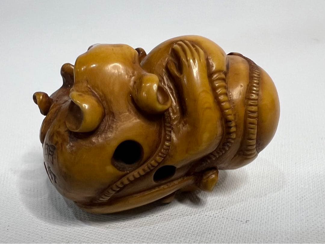 根付【河原明秀作】鼠のむれ ヤシャ染 天然素材 超絶技巧 高円宮コレクション