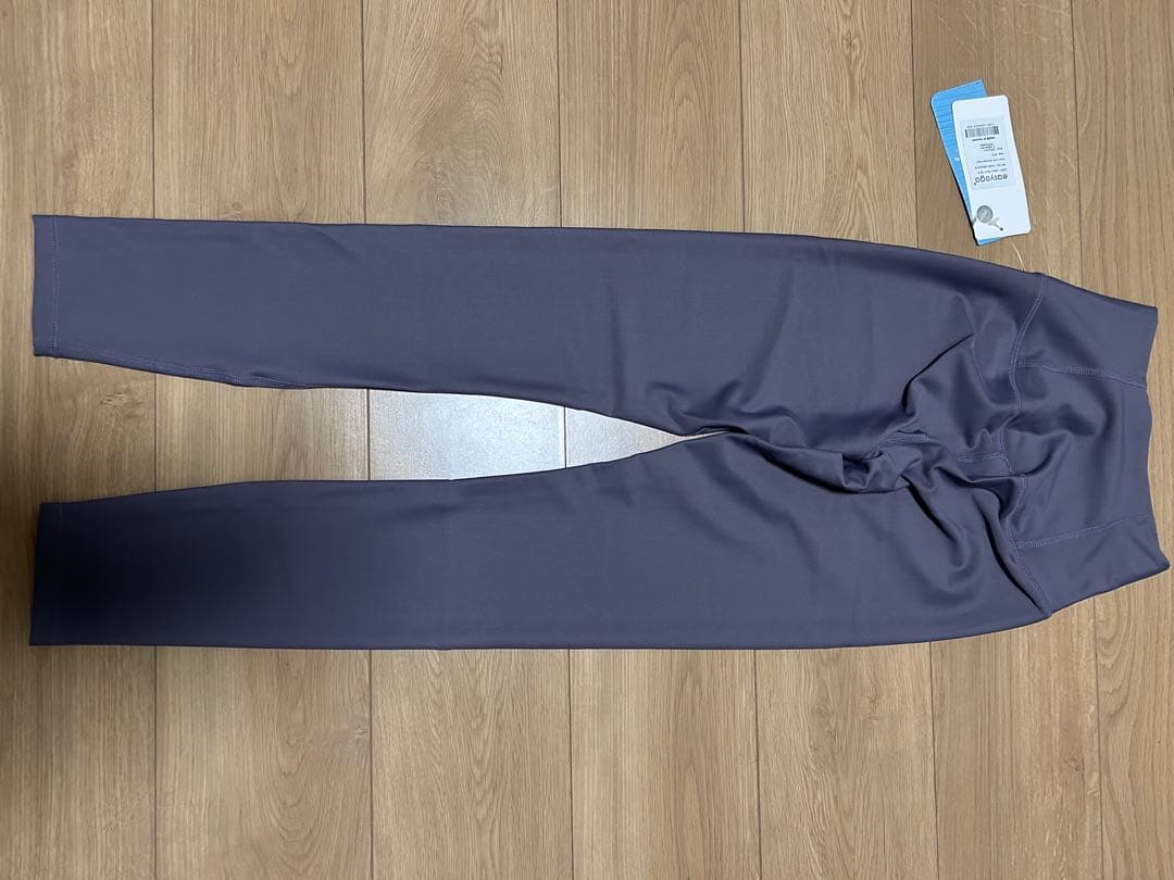 イージーヨガ　レギンス　Mサイズ　未使用