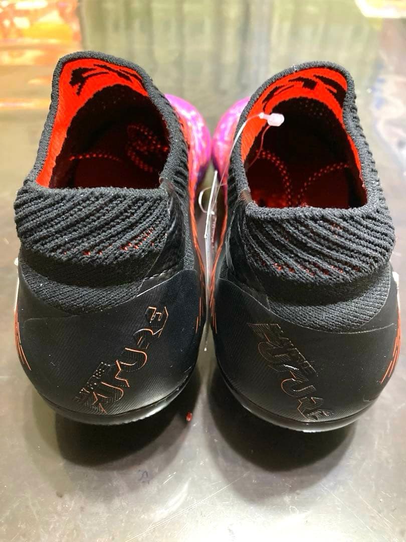 プーマ　フューチャー 8 アルティメットHG/AG TOPモデル25.0