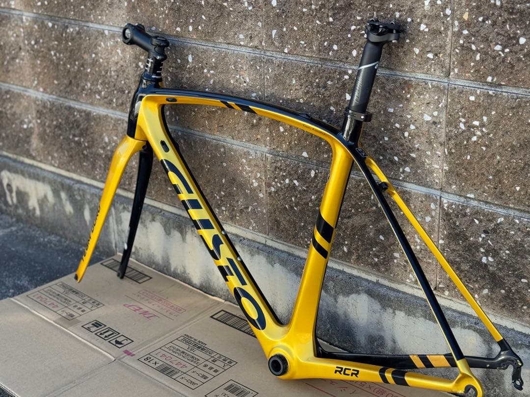 グスト　RCR リムブレーキ　フレームセット　カーボンフレーム　ロードバイク