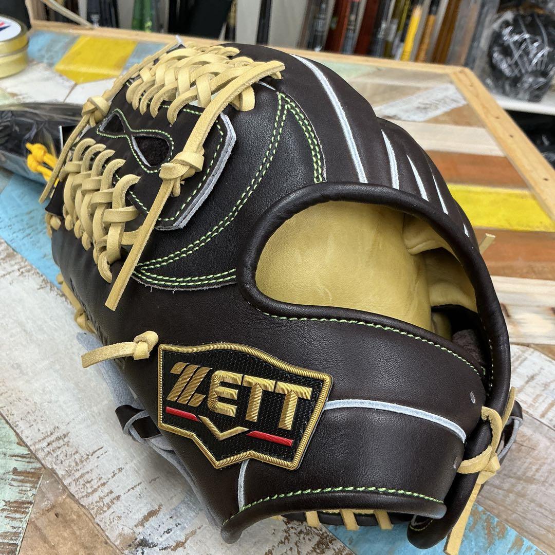 ゼットプロステイタス軟式外野手左用グローブ　ウエルダーラベル