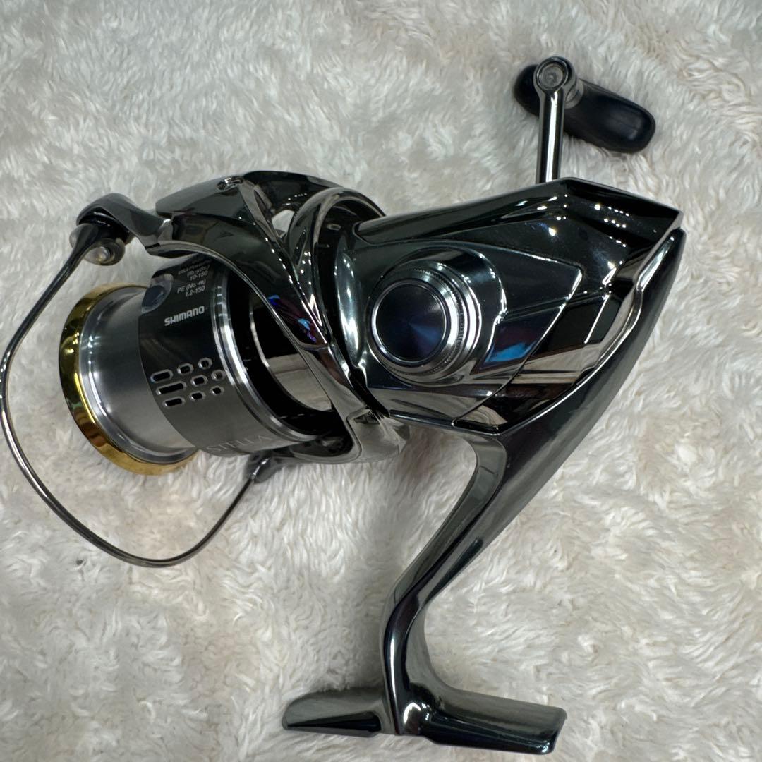 シマノ 18 ステラ 3000MHG 美品　　送料込み