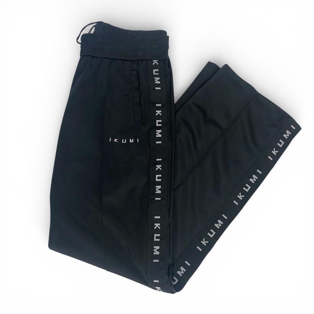 完売品✨ikumiイクミ メンズジャージパンツ テープロゴジャージ ブラック