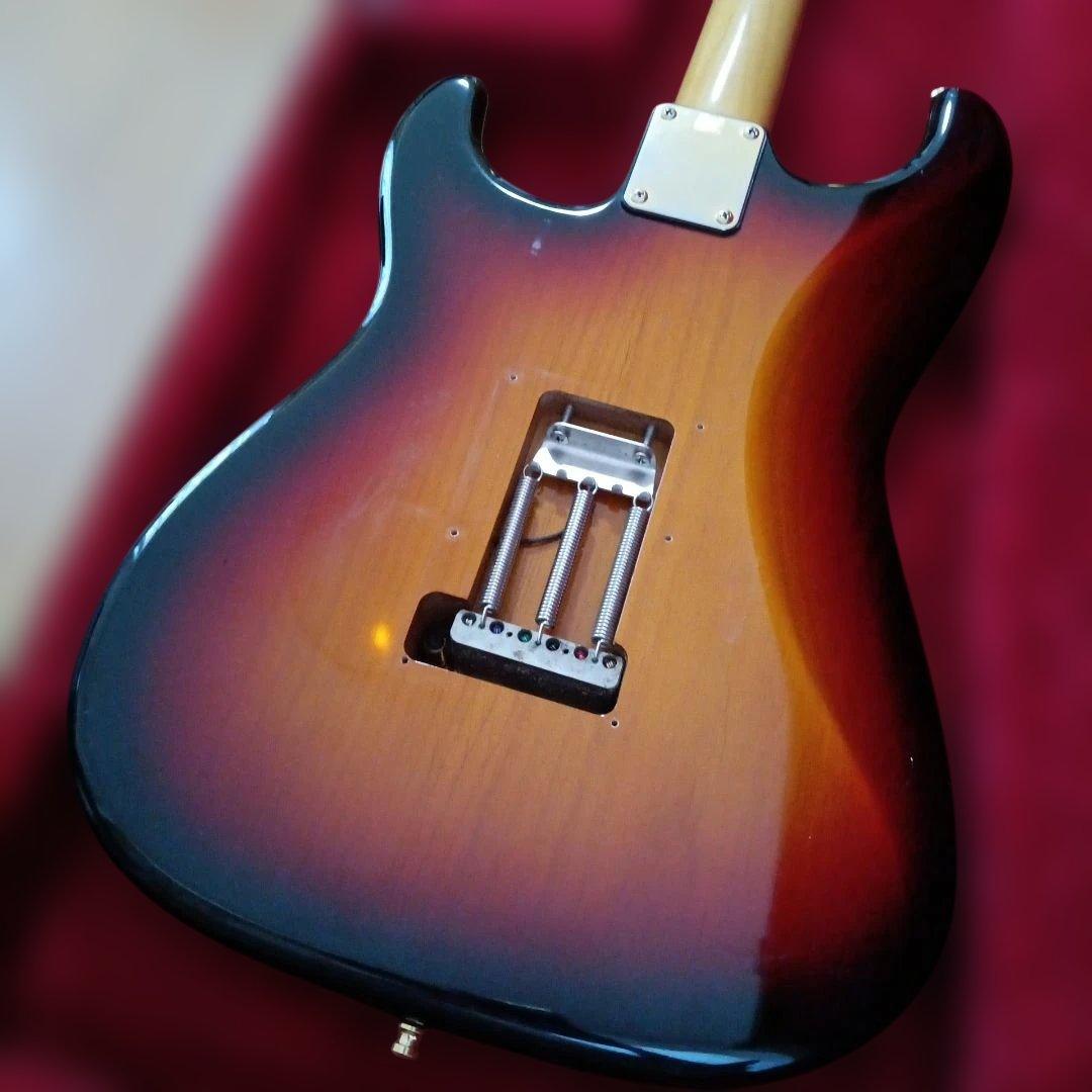 エレキギター Ｅａｓｔ　Ｖｉｌｌａｇｅ　Ｇｕｉｔｅｒｓ