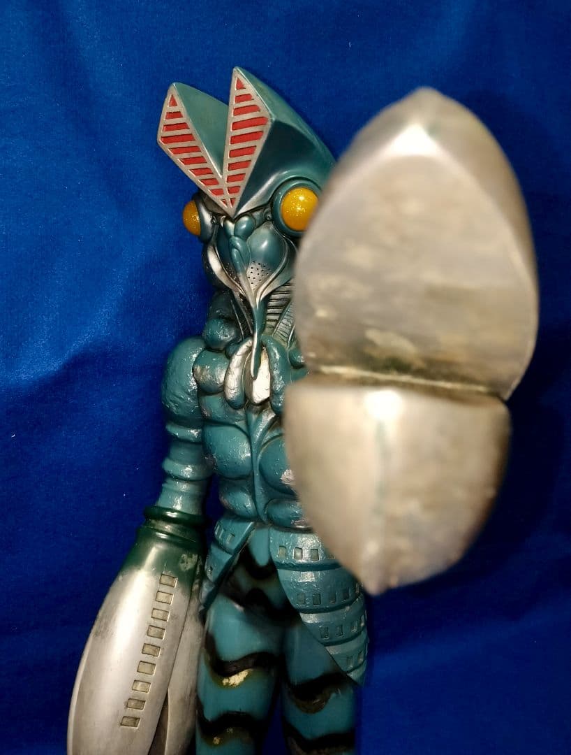 大迫力！販促用バルタン星人デカいフィギュア　大きい　ウルトラマン　宇宙人　怪獣