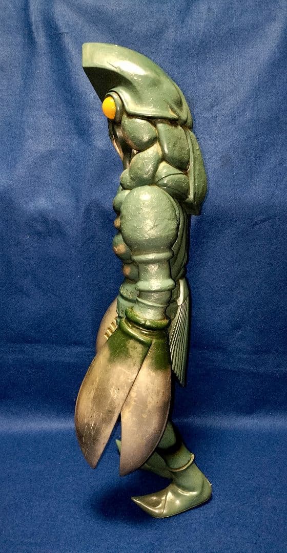 大迫力！販促用バルタン星人デカいフィギュア　大きい　ウルトラマン　宇宙人　怪獣