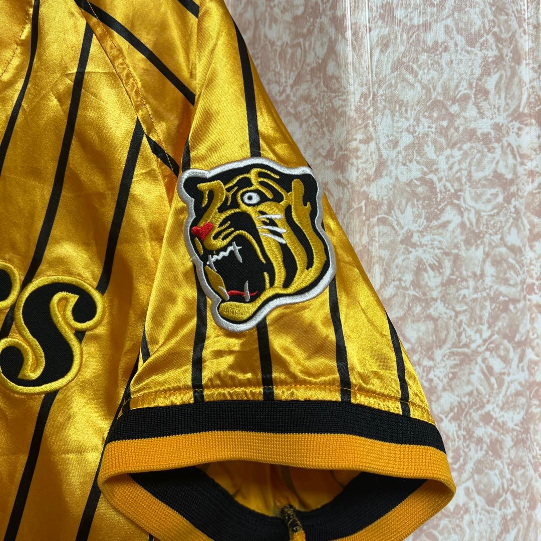阪神タイガース　刺繍ユニフォーム　ゴールド