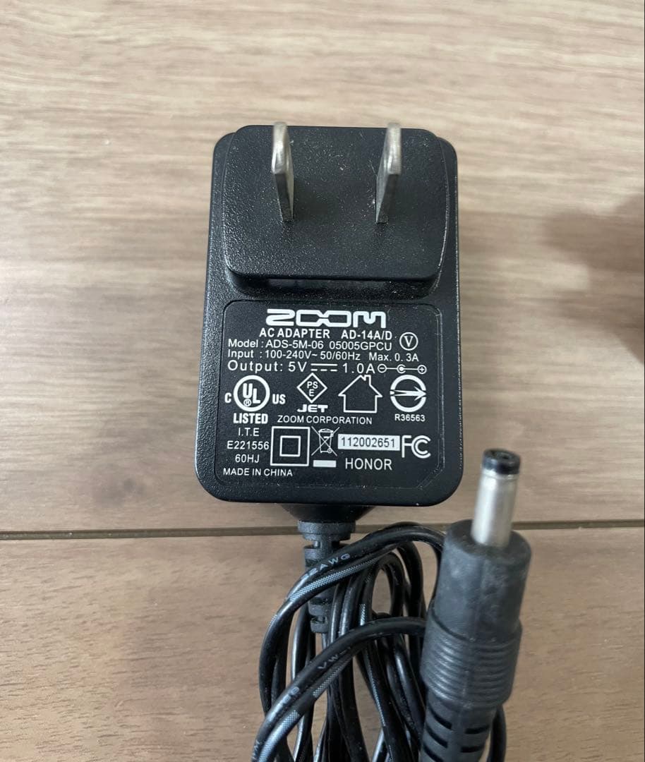 ZOOM R16 マルチトラックレコーダー