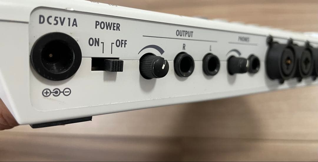 ZOOM R16 マルチトラックレコーダー