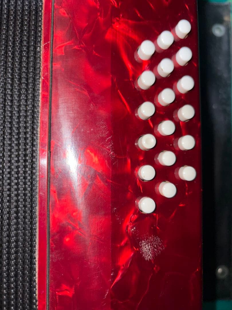 ヤマハアコーディオン　YA-18 30鍵　8905 赤