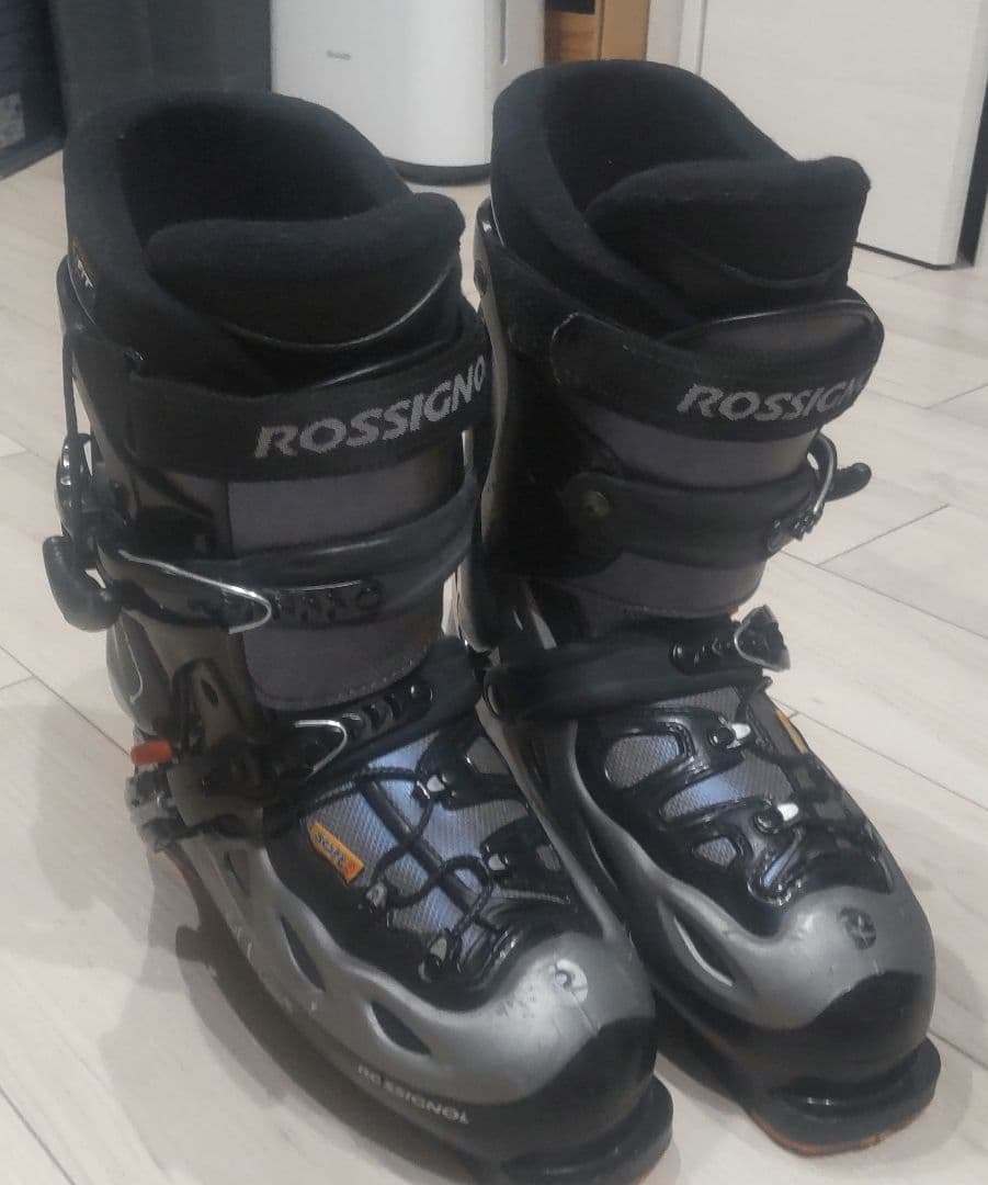 ロシニョール ROSSIGNOL スキーブーツSoft Light3