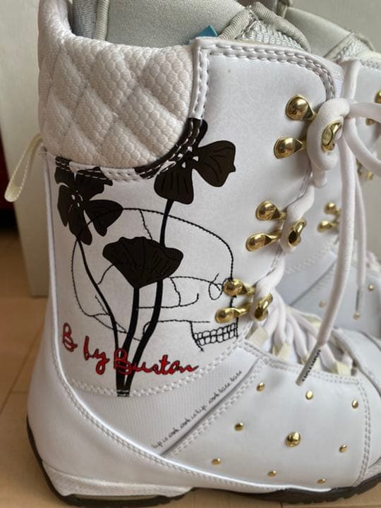 BURTON　バートン スノーボード 限定モデル お花柄 ブーツ 白 ホワイト