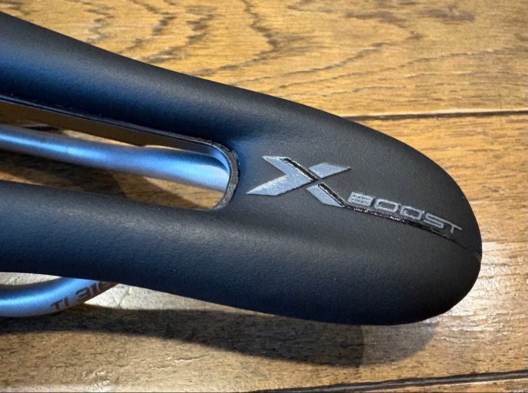 Selle ItaliaSLR BOOST Ti316 Superflow新品