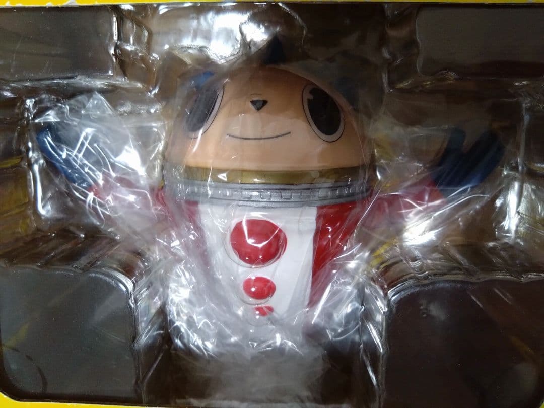 【新品未開封】ペルソナ4 フィギュア2点セット 里中千枝 クマメガネスタンド