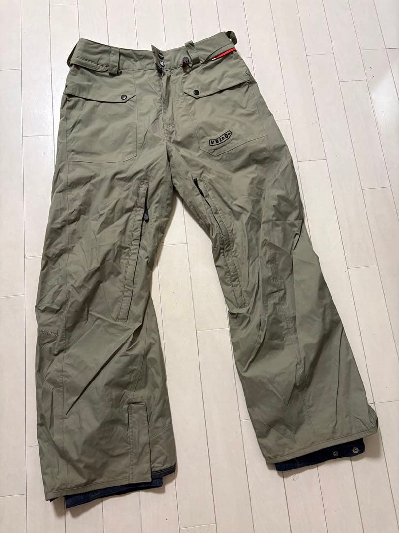 volcom ボルコム　スノーボードウェア&パンツ　上下セット　エルゴ