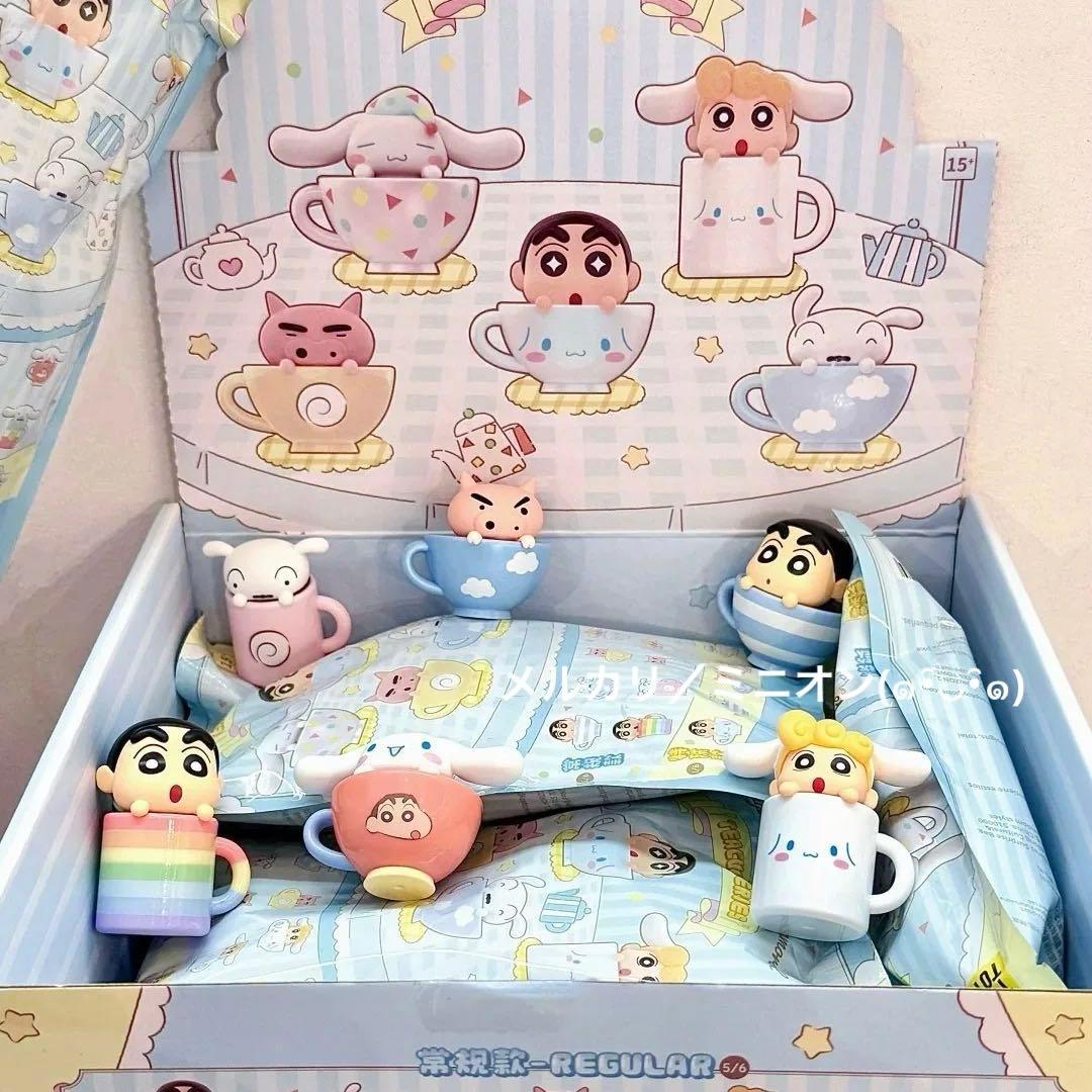 クレヨンしんちゃん シナモロール ティーカップ フィギュア 10包30粒 BOX