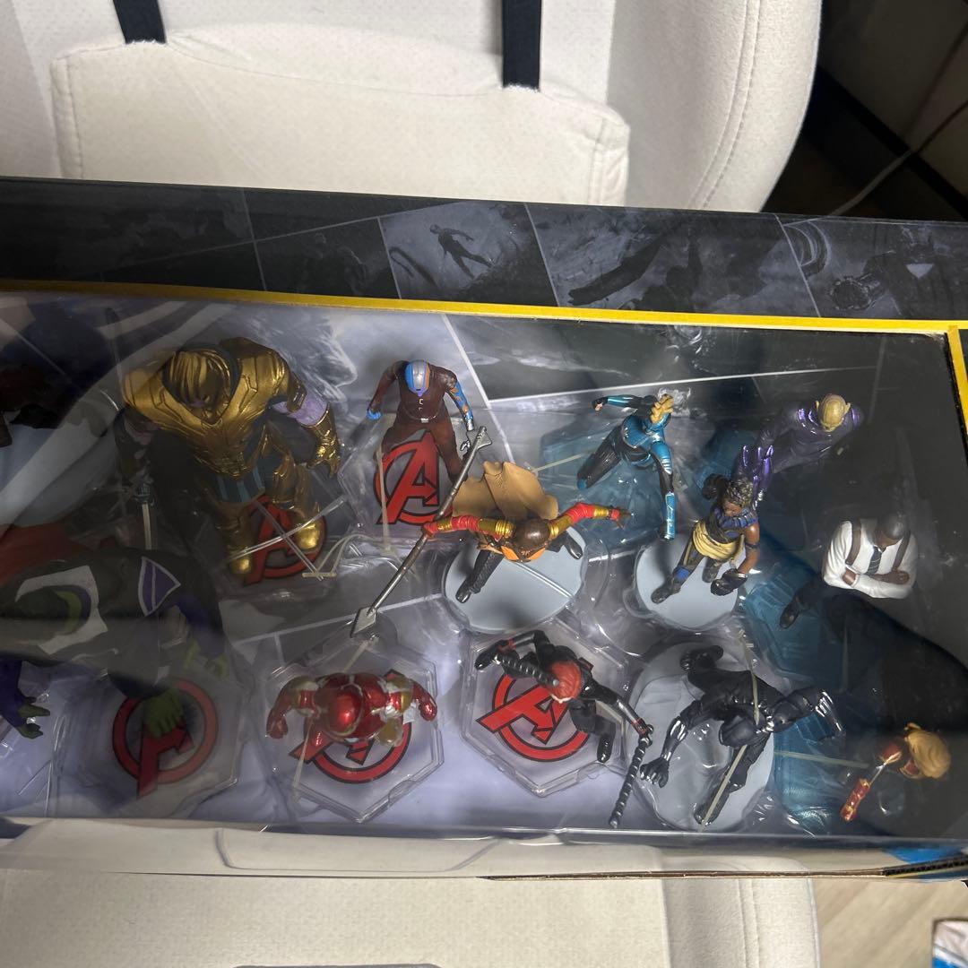 MARVEL STUDIOS メガフィギュアセット
