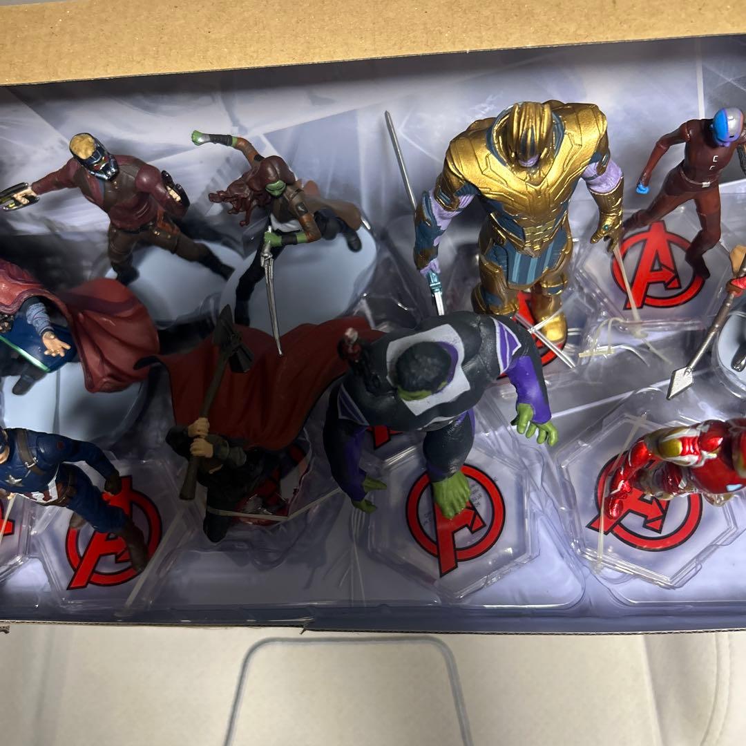 MARVEL STUDIOS メガフィギュアセット