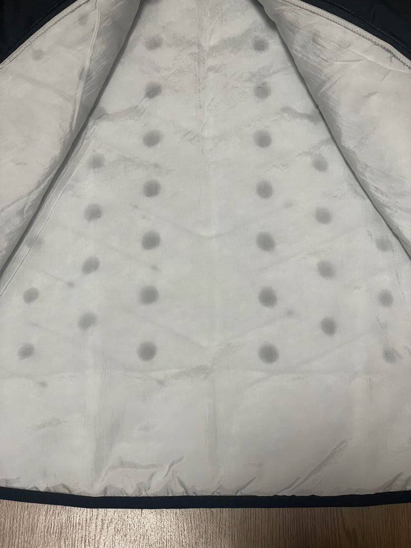 NIKE ナイキ エアロレイヤー ランニングジャケット 中綿　新品　XL