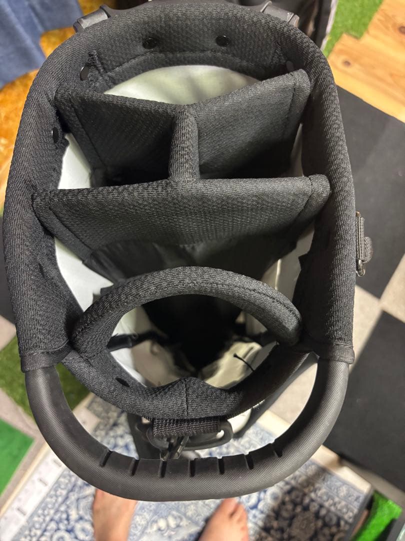 ⭐︎ 美品　JONES スタンド・キャディバッグ ホワイト/ブラック　ヘッドカバー