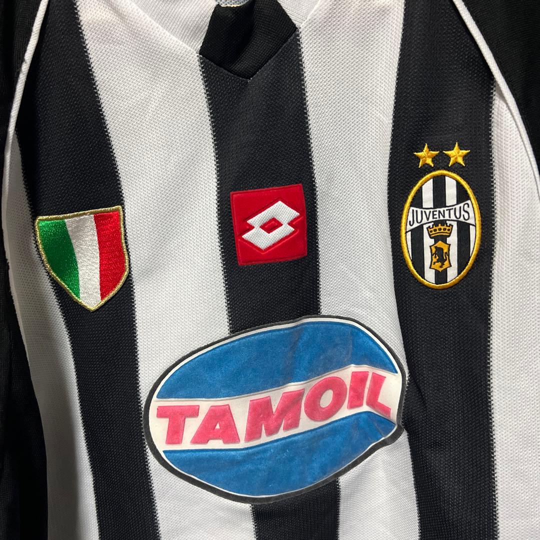Juventus サッカージャージ 黒白ストライプ