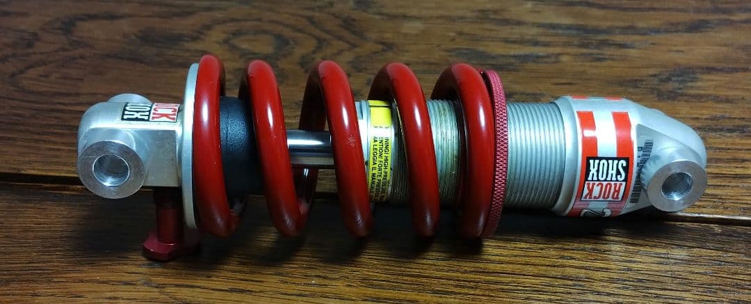 ROCKSHOK リアサスペンション 700lbsx1.25inch ストック品