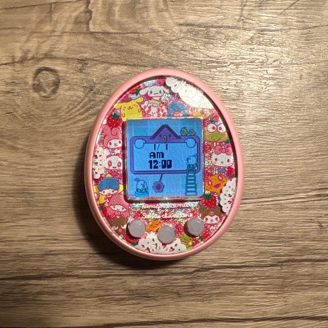 たまごっち サンリオキャラクターズ ピンク