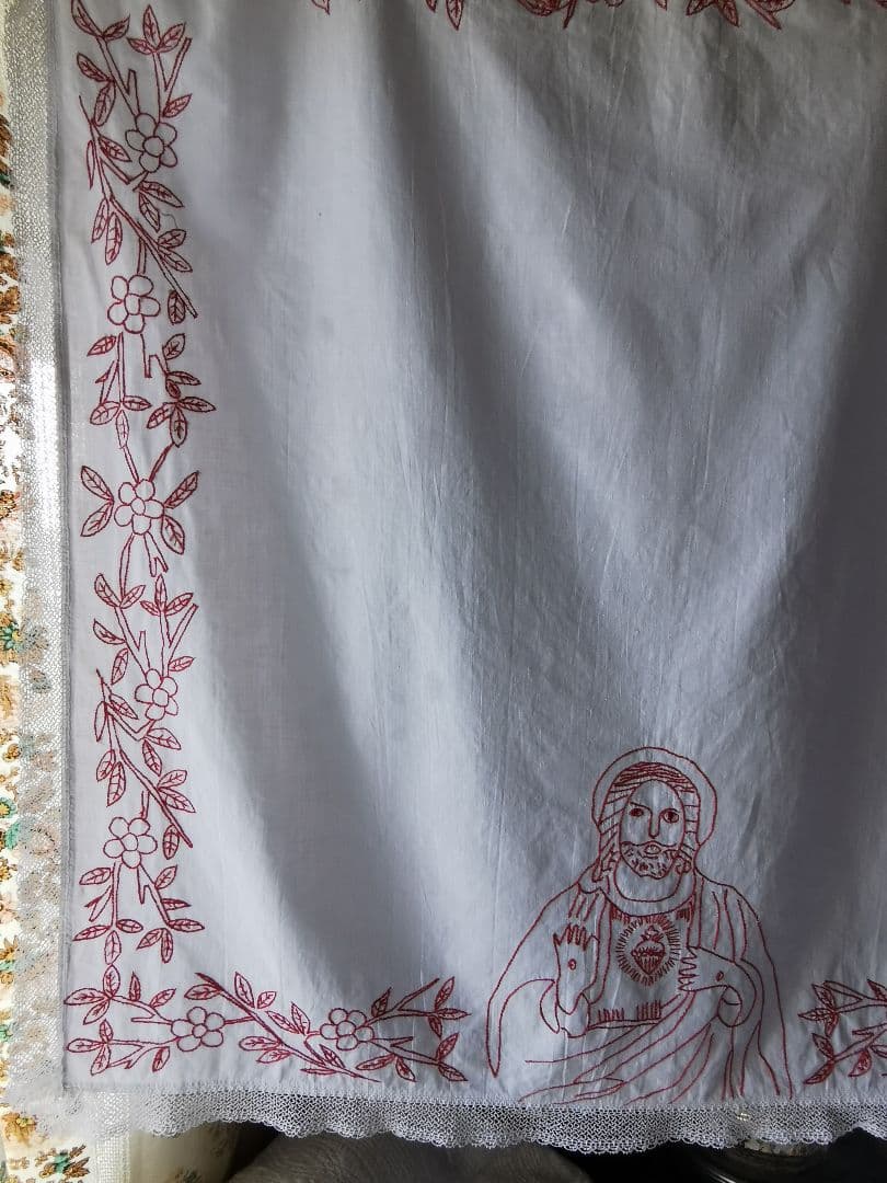 アンティーク仏/独 イエスの聖心 レッドワーク クロシェ編レース リネンクロス