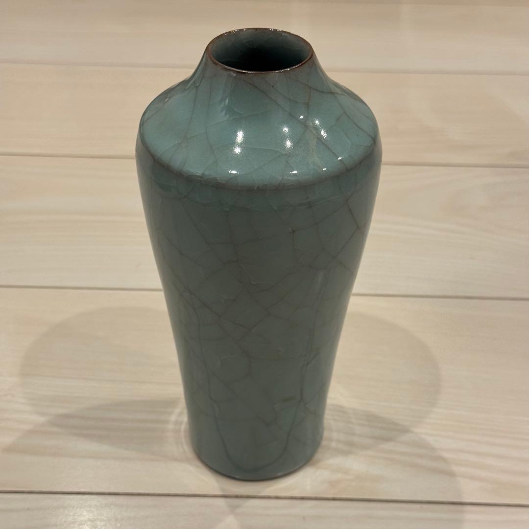 青磁花瓶 小野卓