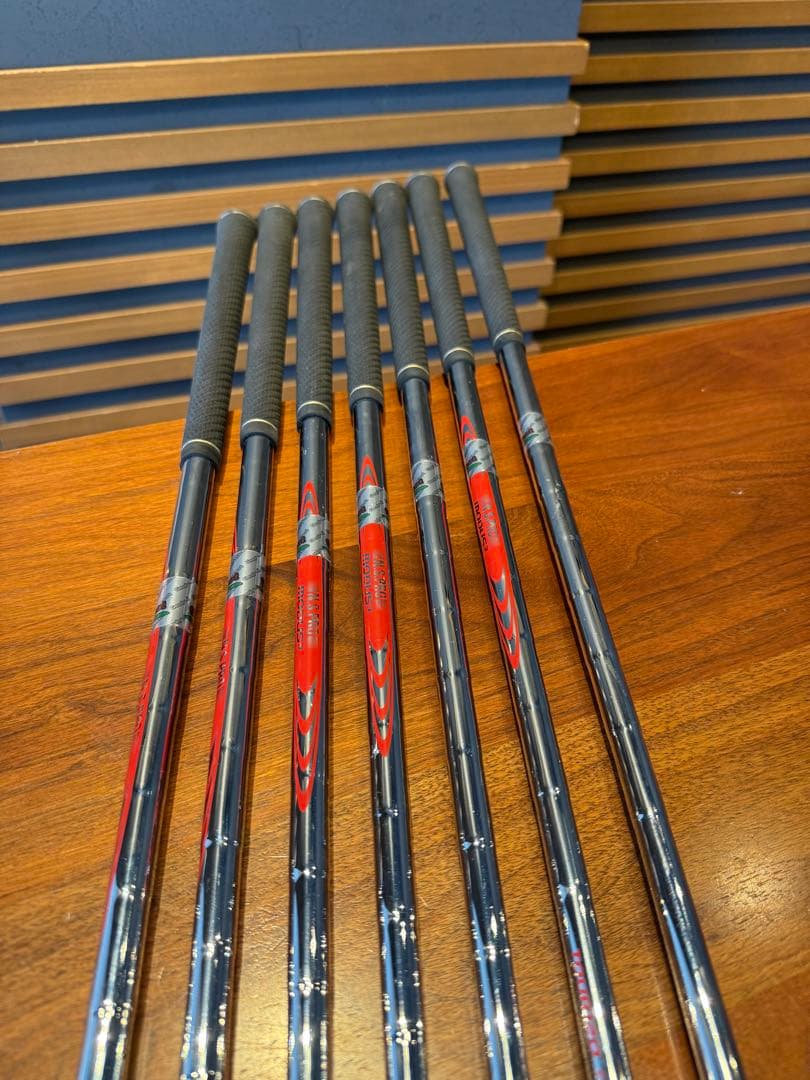 タイトリストT200 7本（4U.6-P.48度）