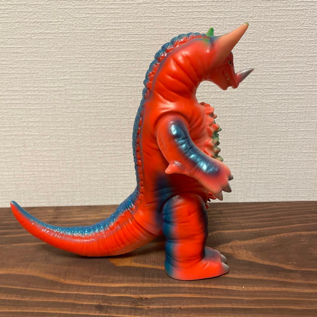 ブルマァク　ゴモラ　レトロカラー　ソフビ