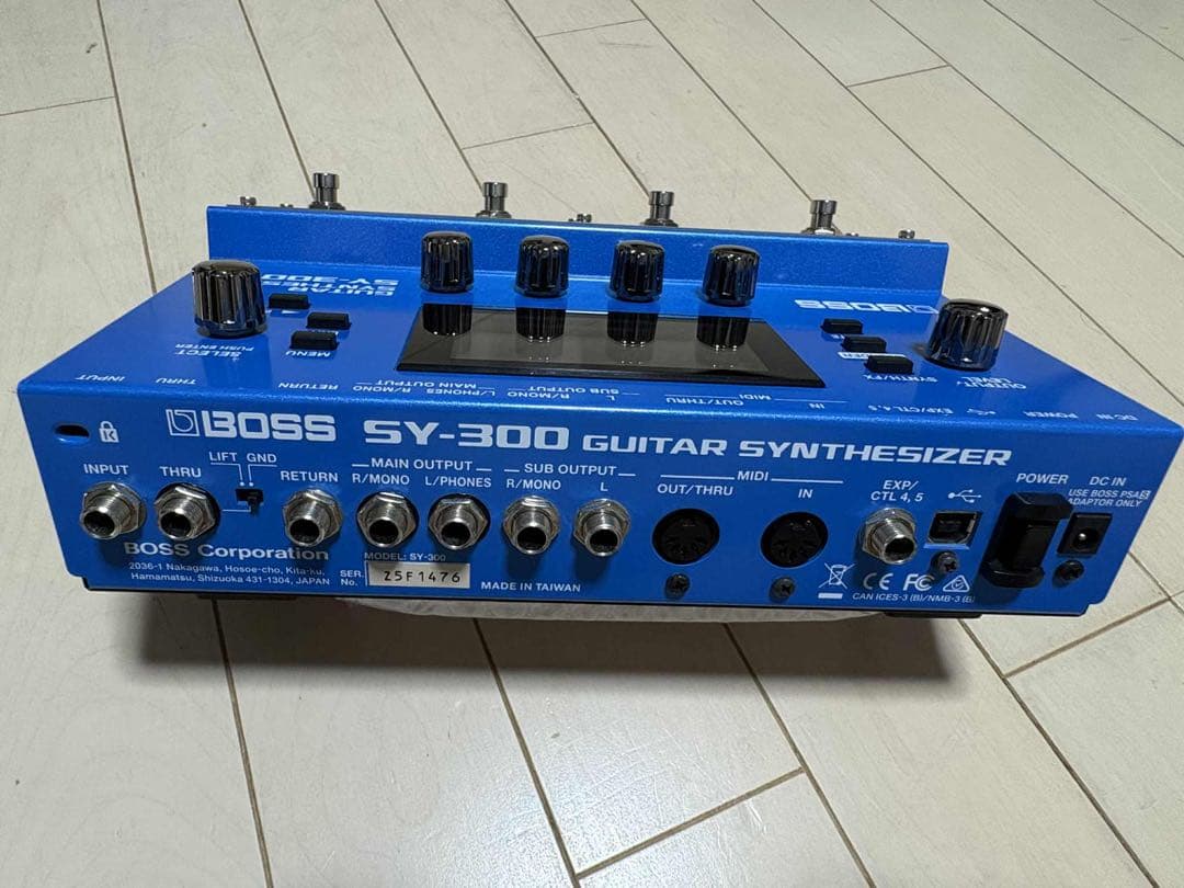 BOSS SY-300 ギターシンセサイザー