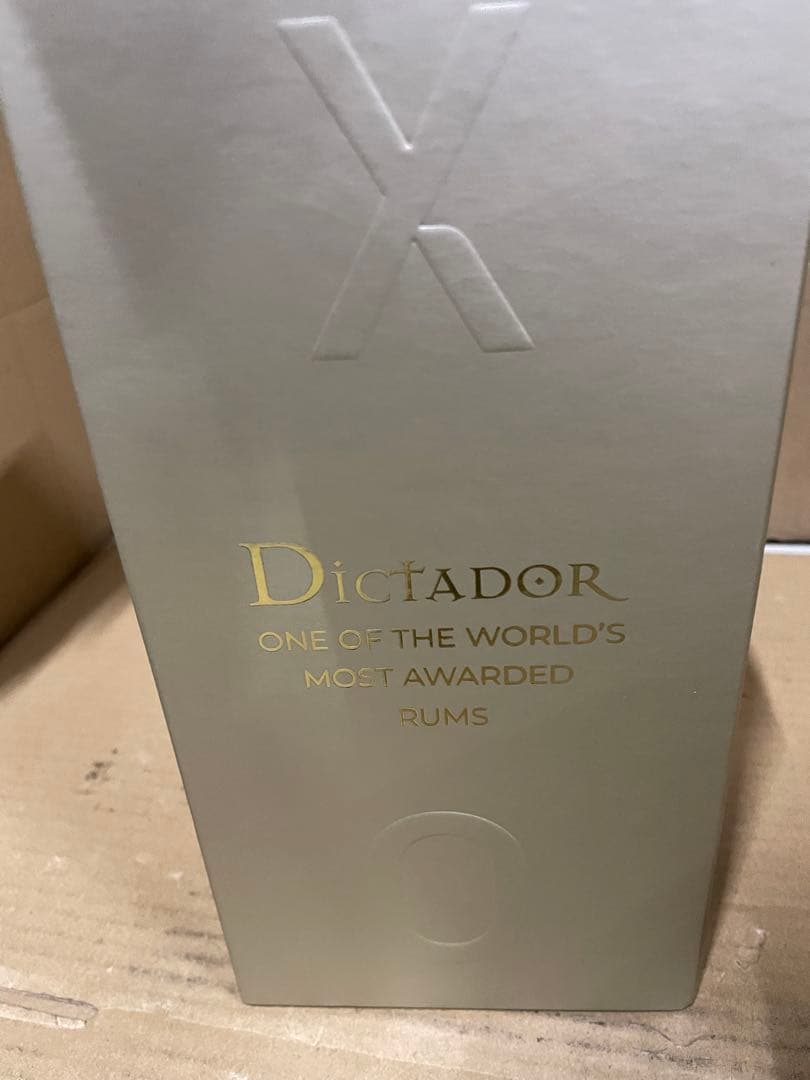 ディクタドール パーペチュアル ＸＯ 40度 700ml