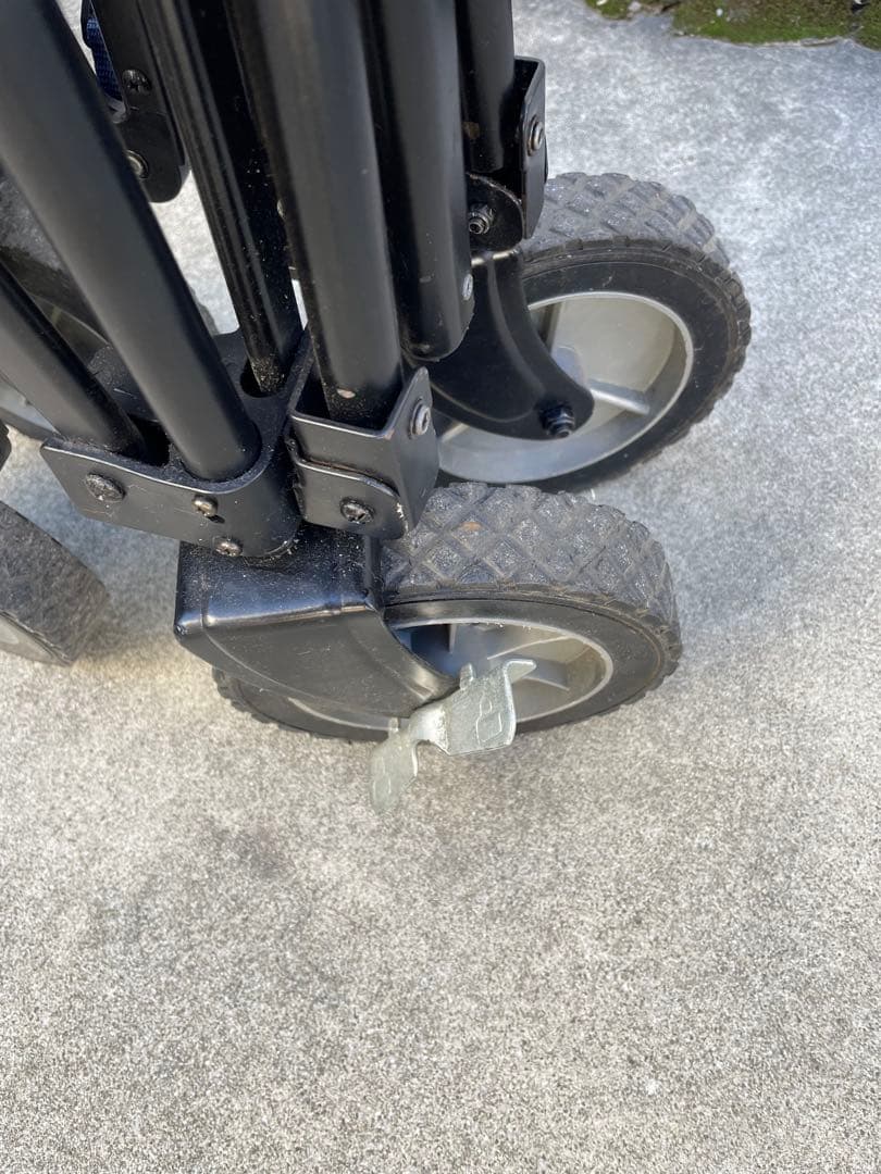 Coleman　折りたたみワゴン　ネイビー　アウトドア　キャリー　人気商品‼️