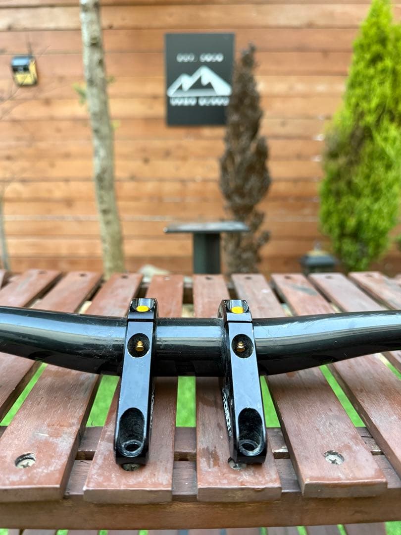 Thomson Trail C カーボンハンドルバー＆ステム