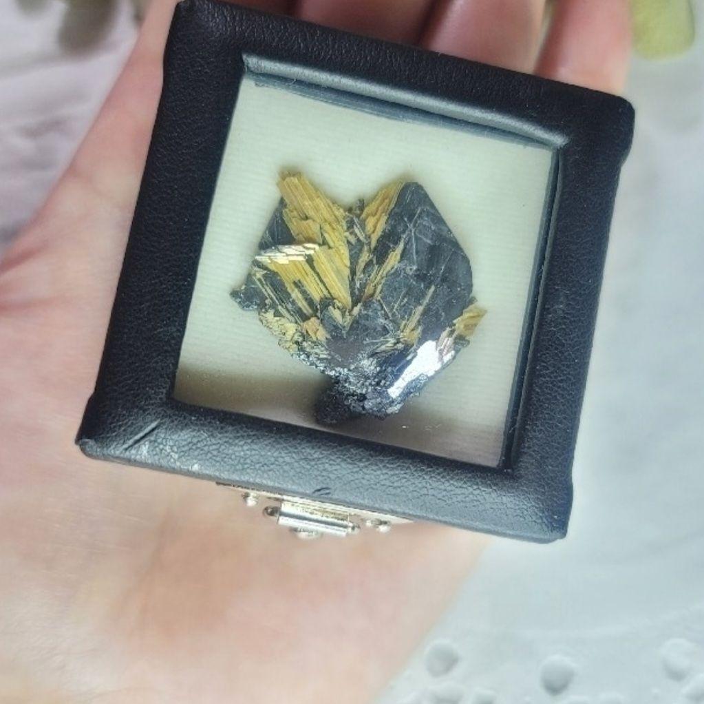 【超希少原石/最強品質】ヘマタイトルチル＊ブラジル産＊　天然石 原石