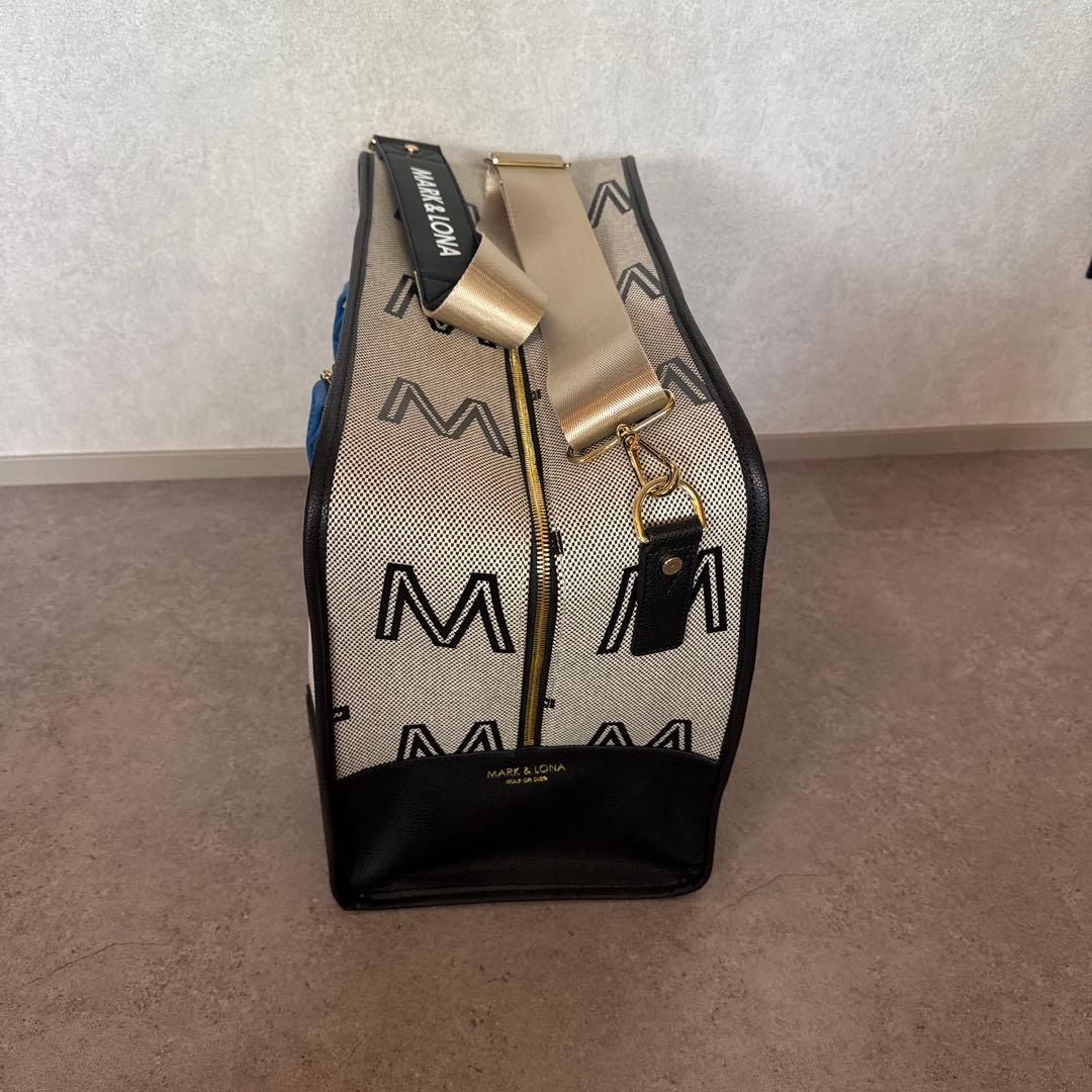 マークアンドロナ　ロゴプリント　ボストンバッグ