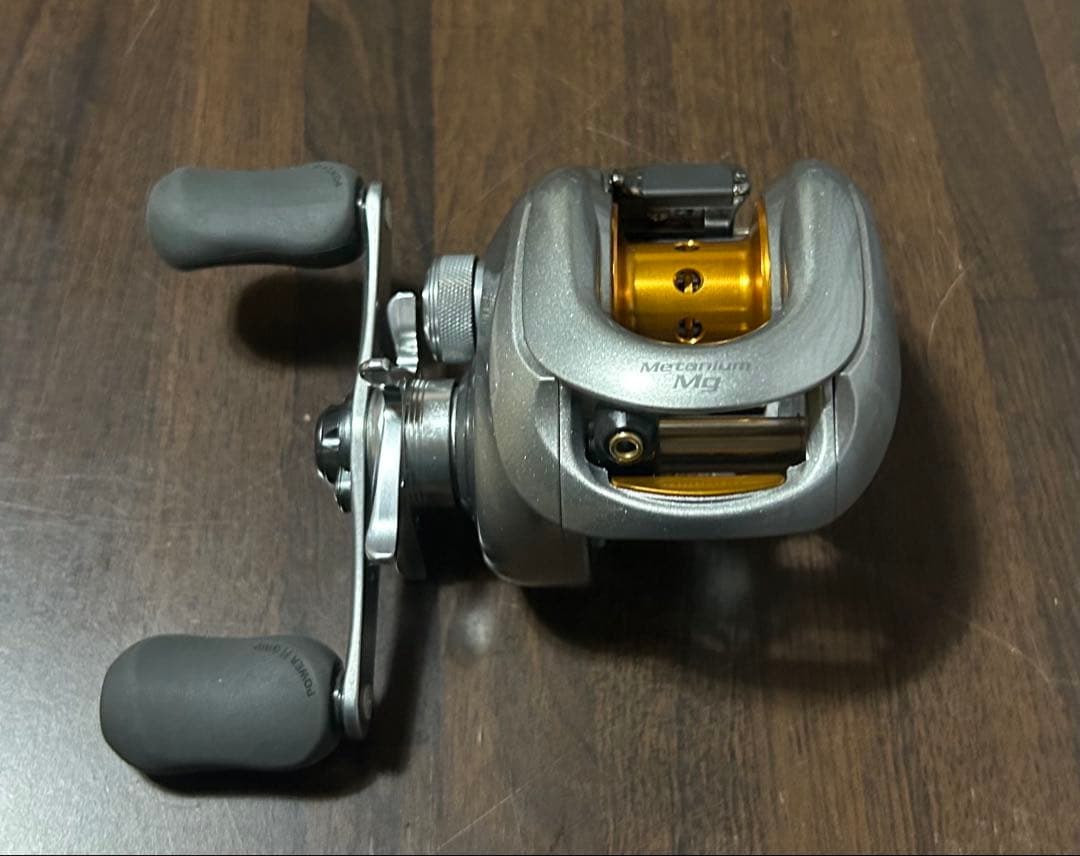 SHIMANO シマノ 07メタニウム MG（右）スペアスプール付き