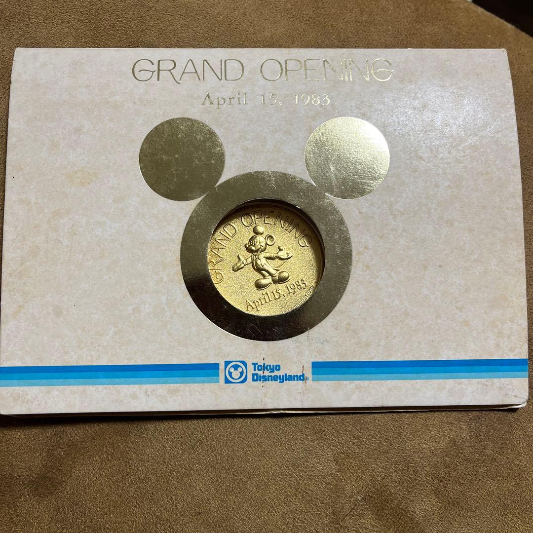 希少　レア　東京ディズニーランド開園記念メダル　キャスト限定メダル