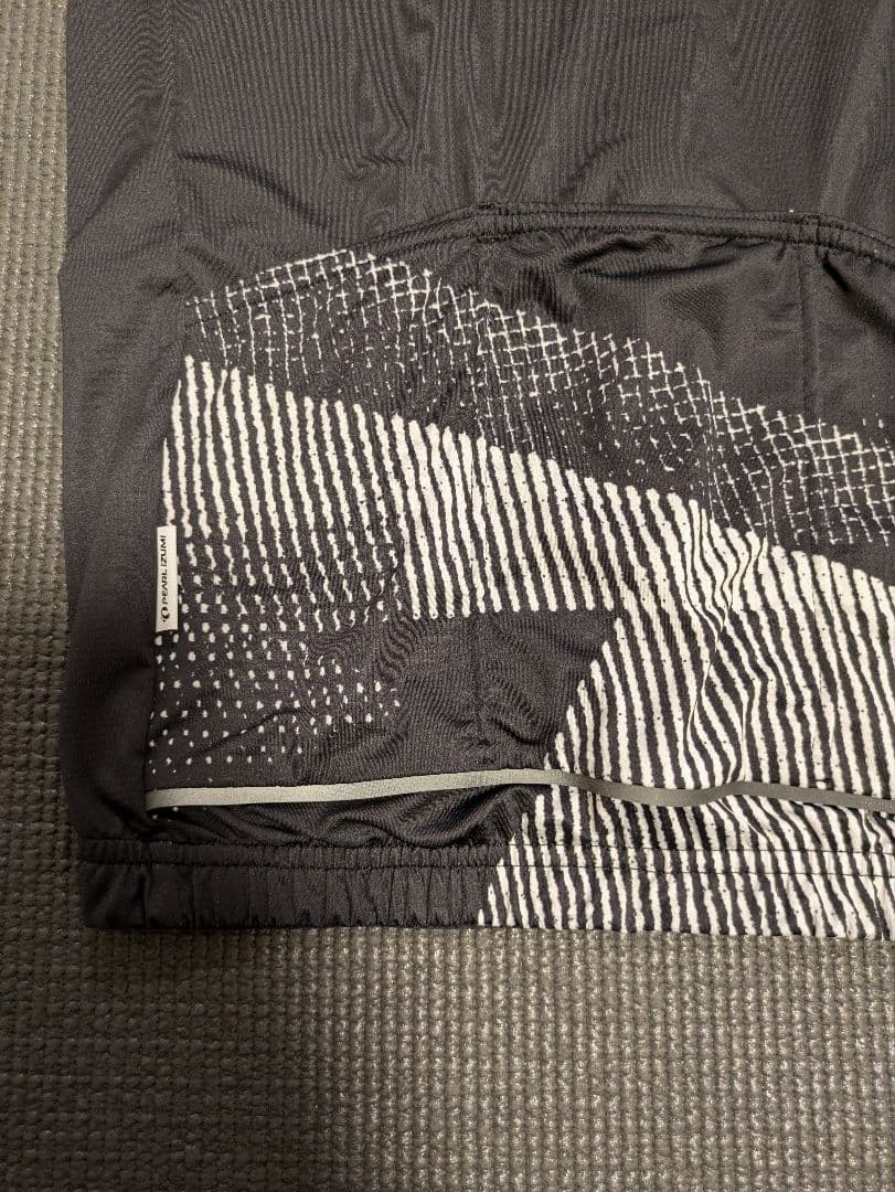 パールイズミ　イグナイト ジャージLサイズ