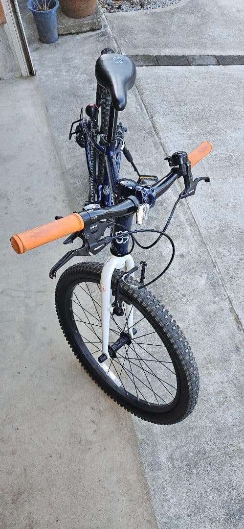 よつばサイクル キャプテンネイビー 22インチ