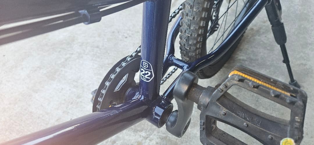 よつばサイクル キャプテンネイビー 22インチ